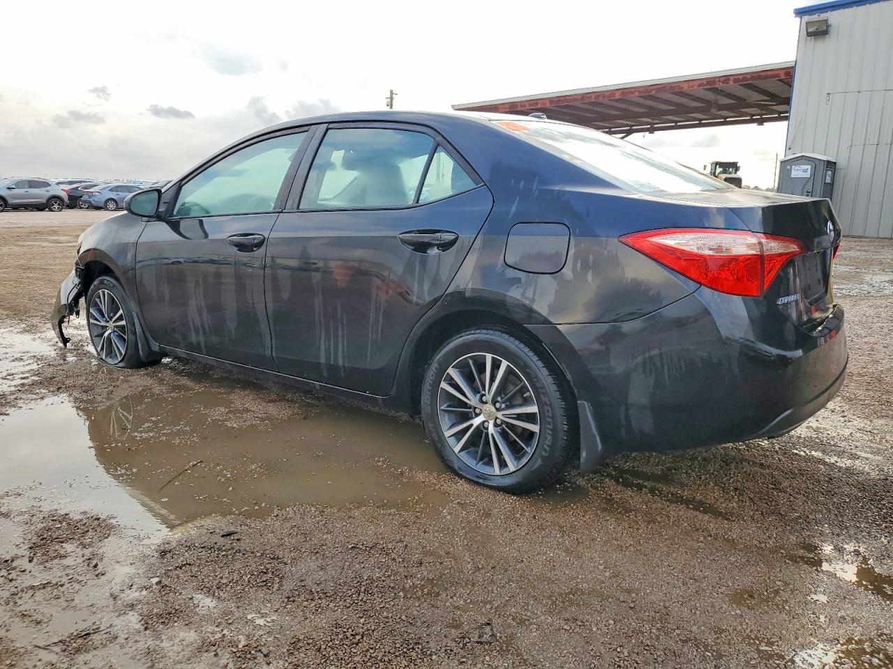 2018 TOYOTA COROLLA L photo 2