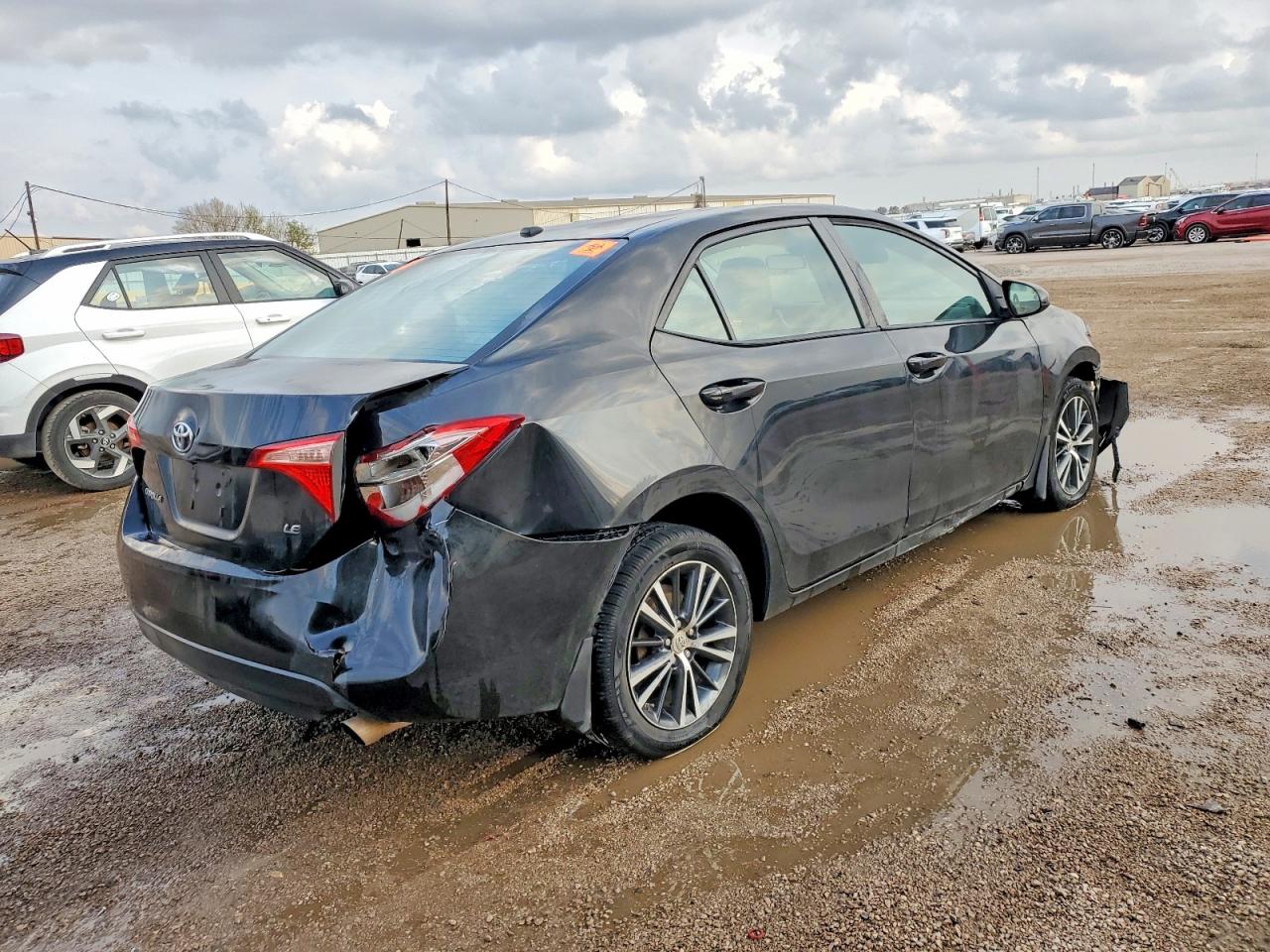 2018 TOYOTA COROLLA L photo 3