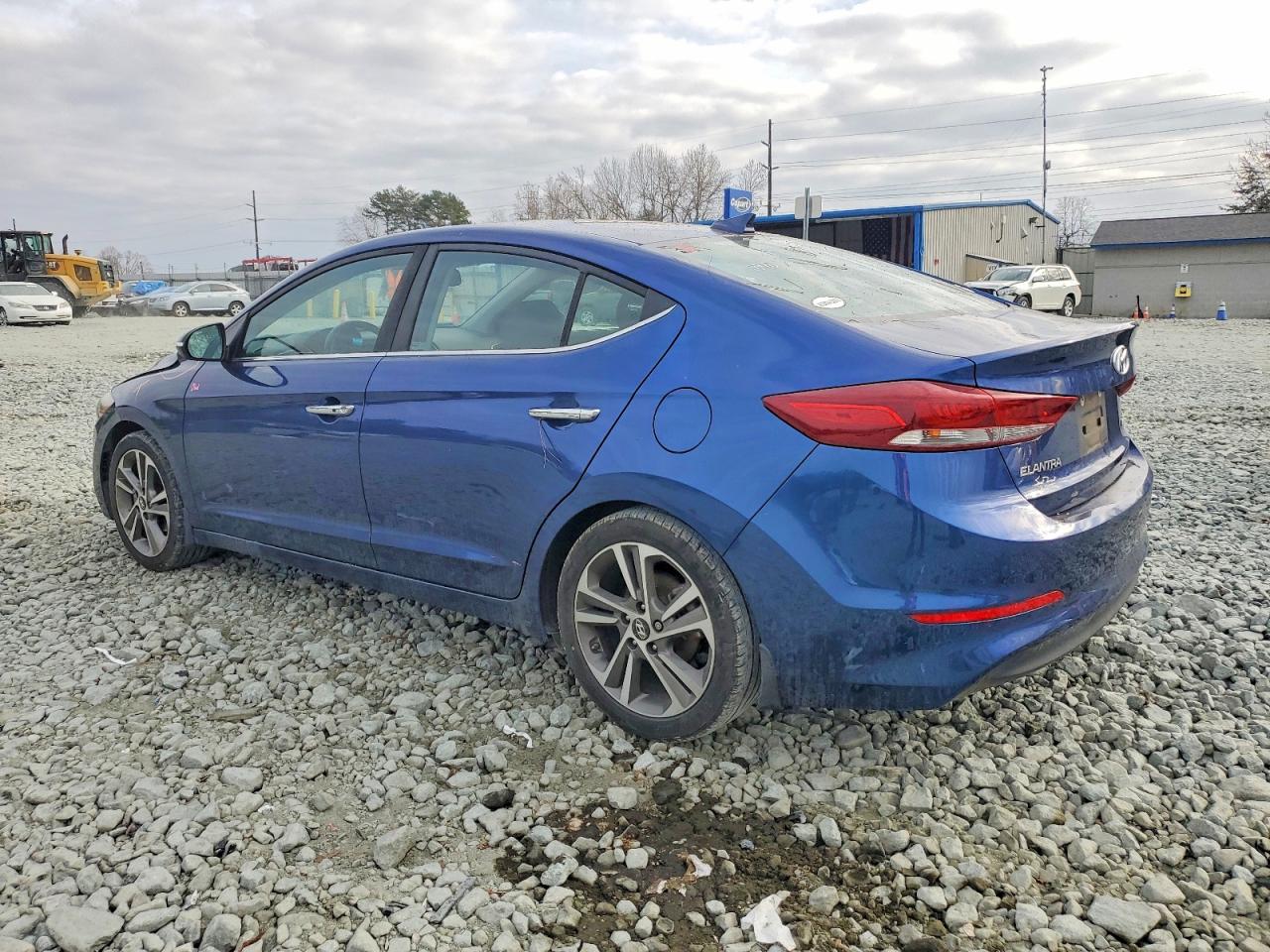 2017 HYUNDAI ELANTRA SE photo 2