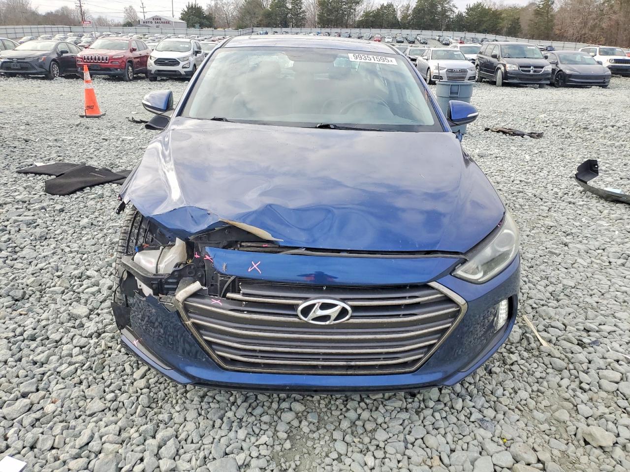 2017 HYUNDAI ELANTRA SE photo 5