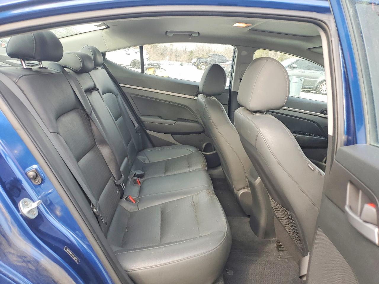 2017 HYUNDAI ELANTRA SE photo 10