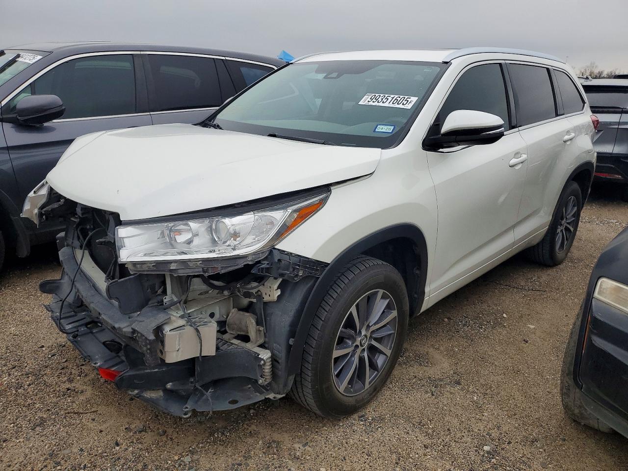 2018 TOYOTA HIGHLANDER