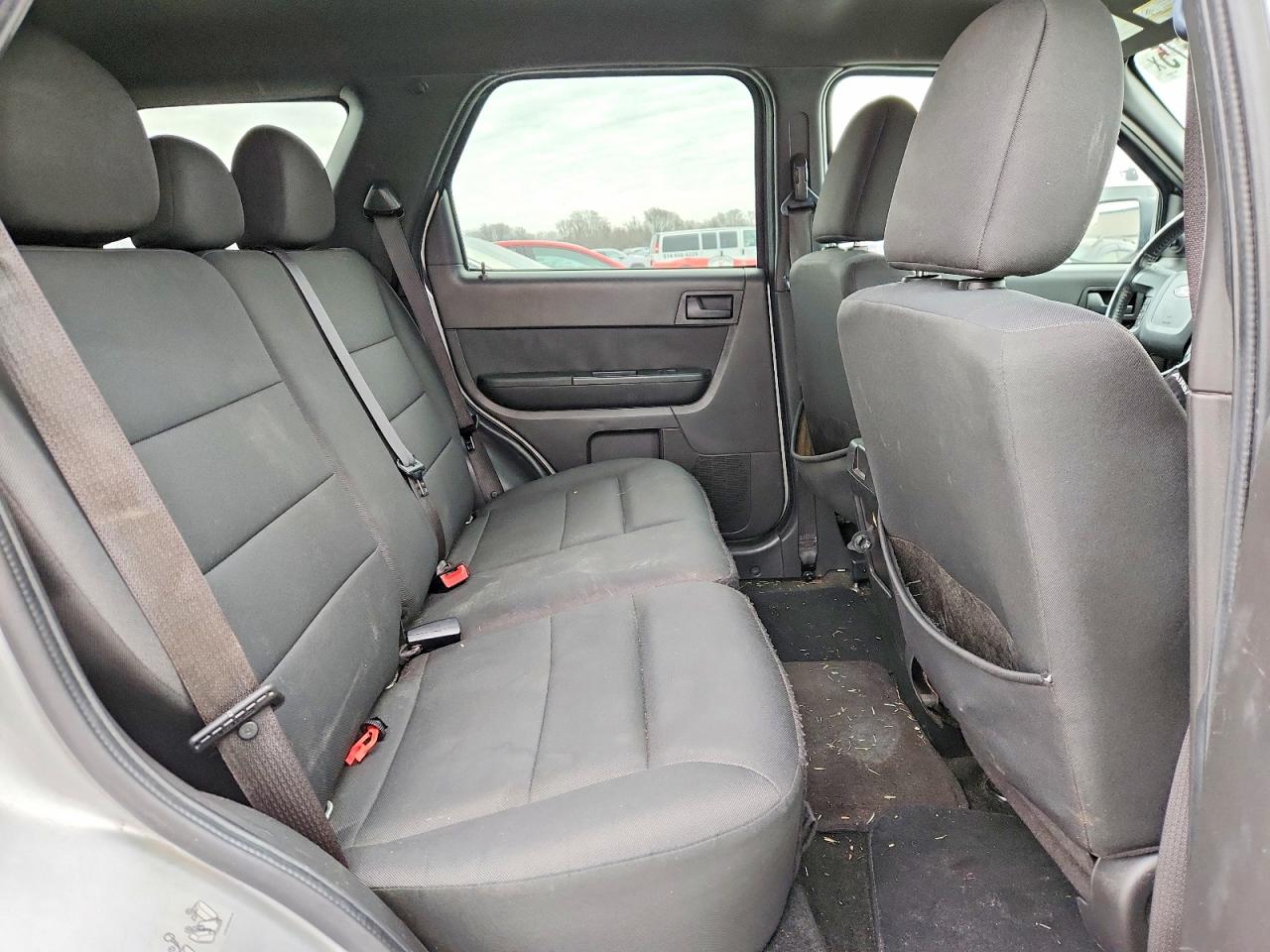 2011 FORD ESCAPE XLT photo 21