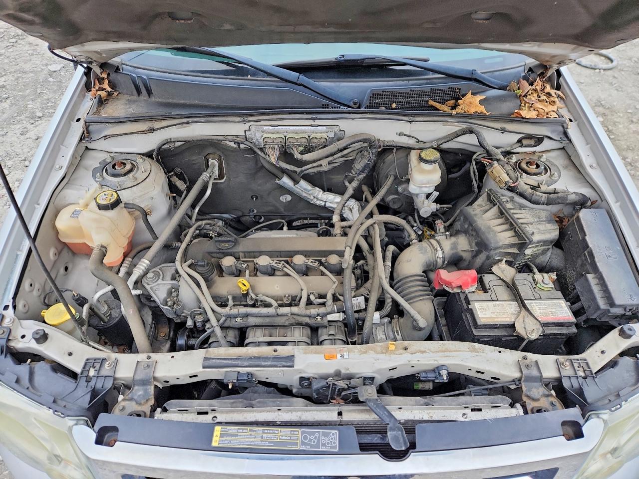 2011 FORD ESCAPE XLT photo 23