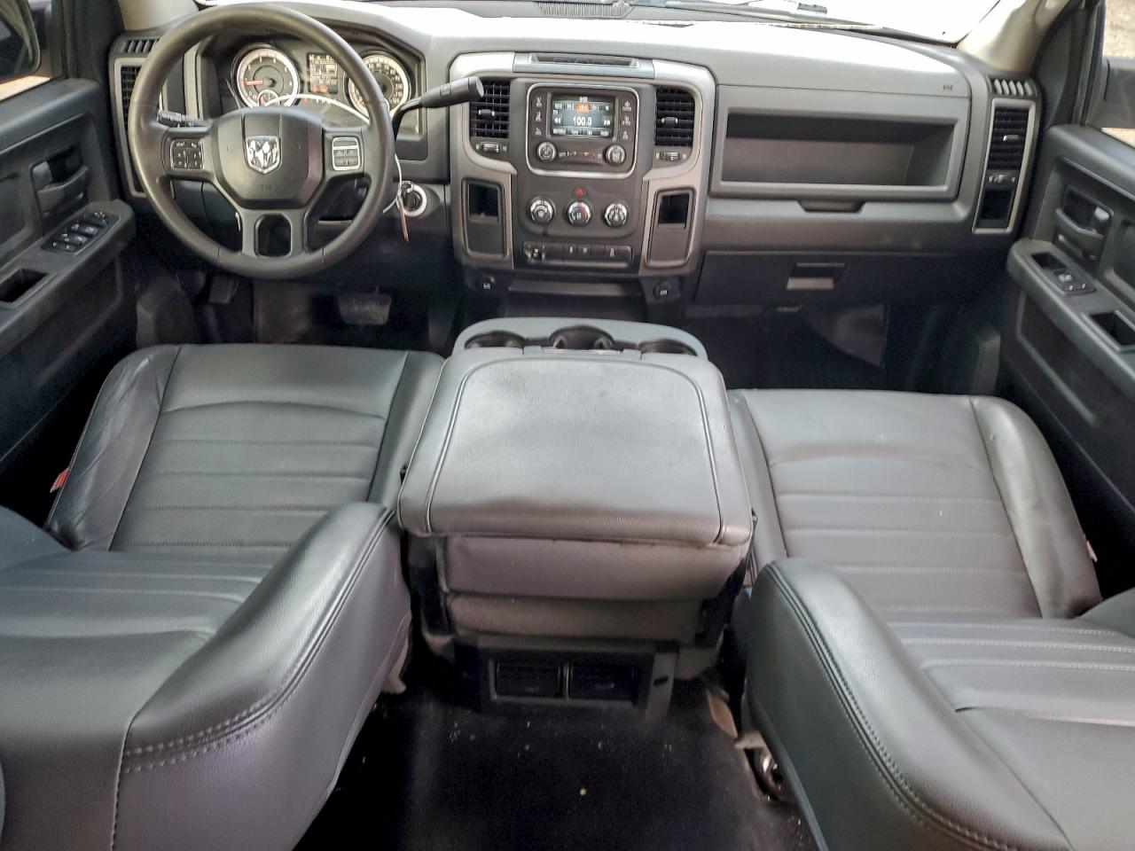 2018 RAM 2500 ST photo 8