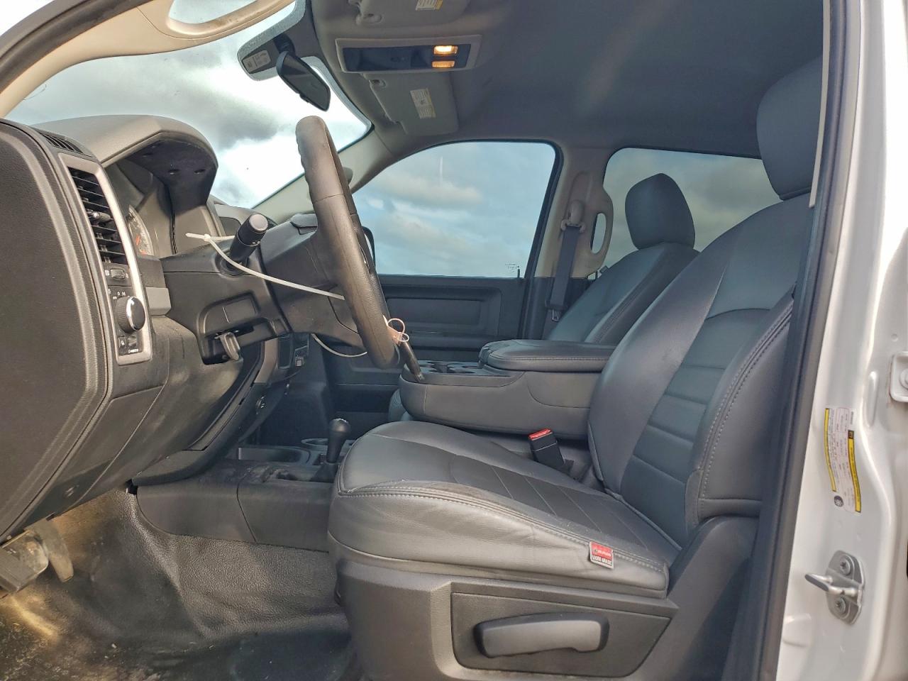 2018 RAM 2500 ST photo 7