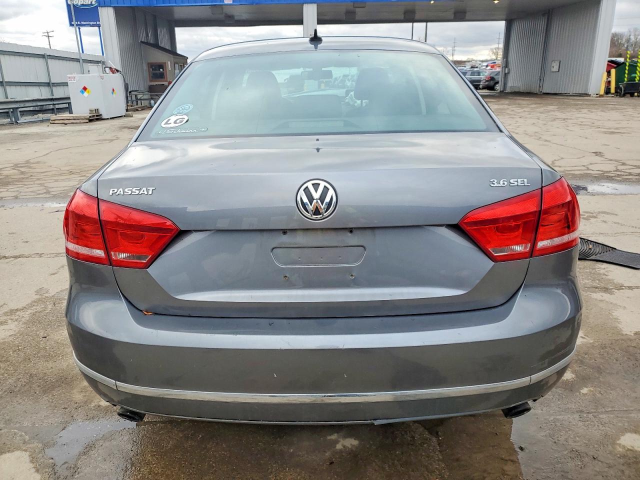 2012 VOLKSWAGEN PASSAT SEL photo 6