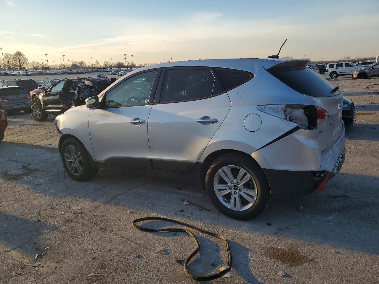 2013 HYUNDAI TUCSON GLS photo 2