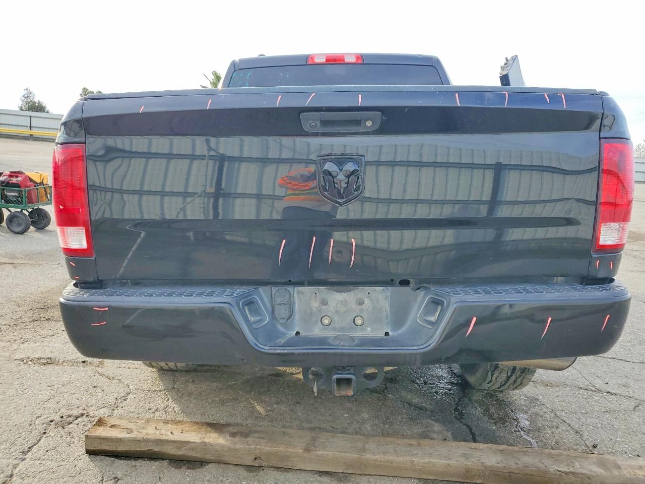 2016 RAM 1500 ST photo 6