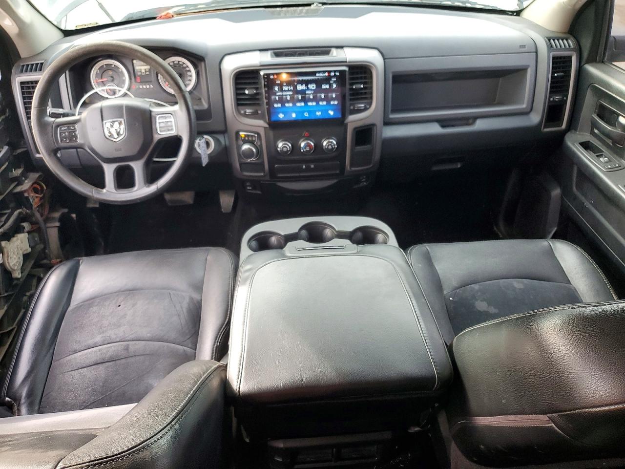 2016 RAM 1500 ST photo 8