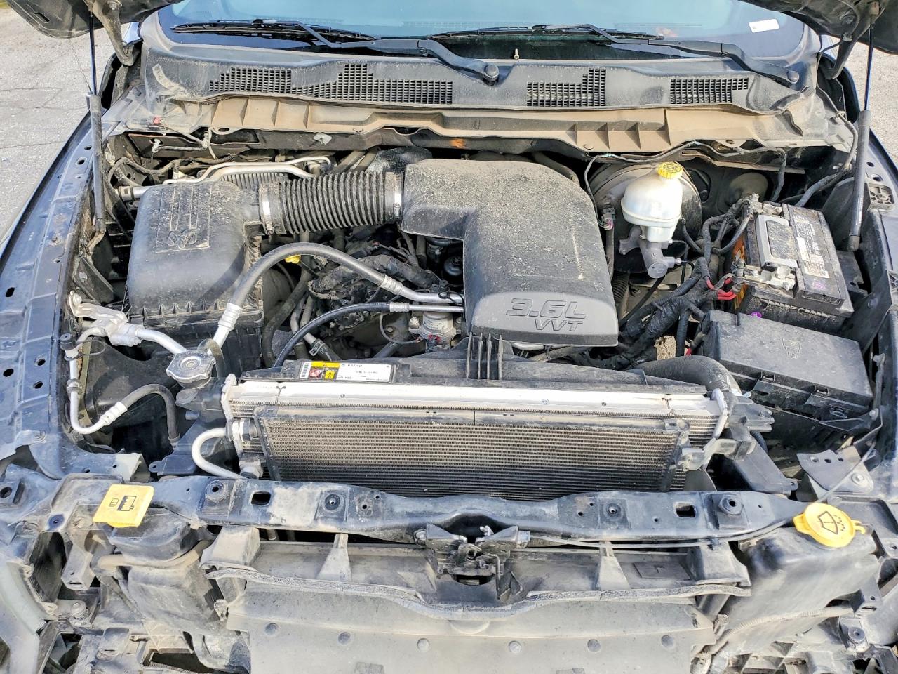 2016 RAM 1500 ST photo 11