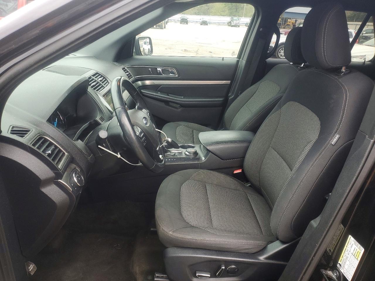 2018 FORD EXPLORER XLT photo 7