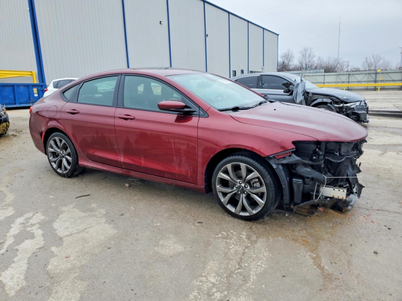 2016 CHRYSLER 200 S photo 4
