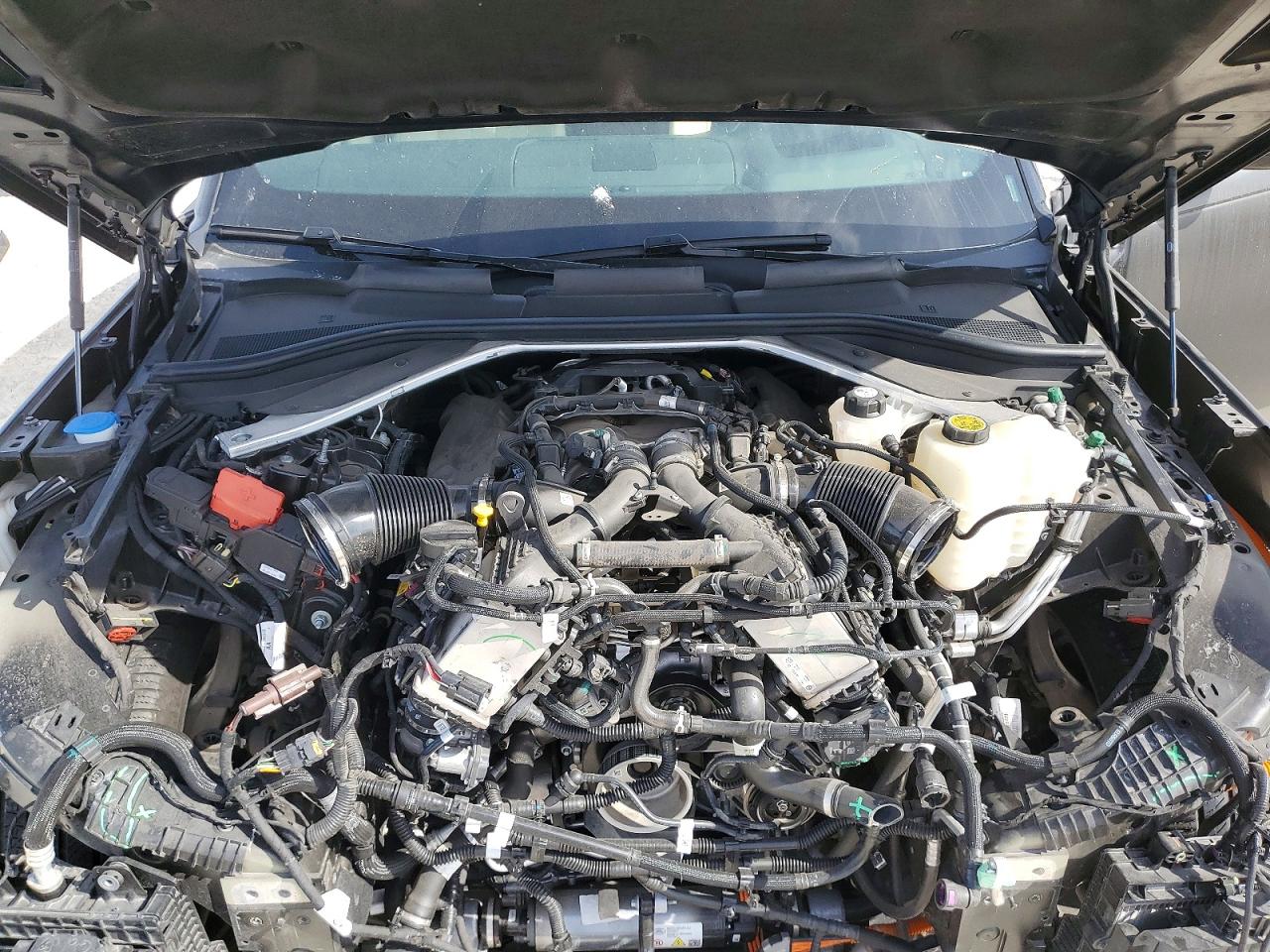 2024 LAND ROVER RANGE ROVER SE photo 12