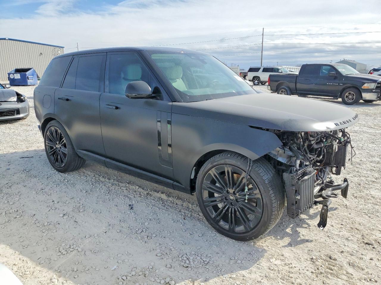 2024 LAND ROVER RANGE ROVER SE photo 4
