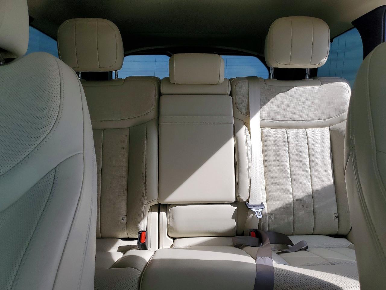 2024 LAND ROVER RANGE ROVER SE photo 10