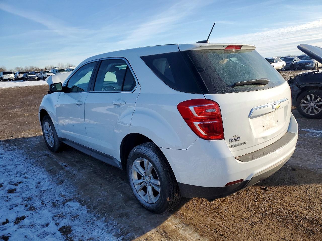 2017 CHEVROLET EQUINOX LS photo 3