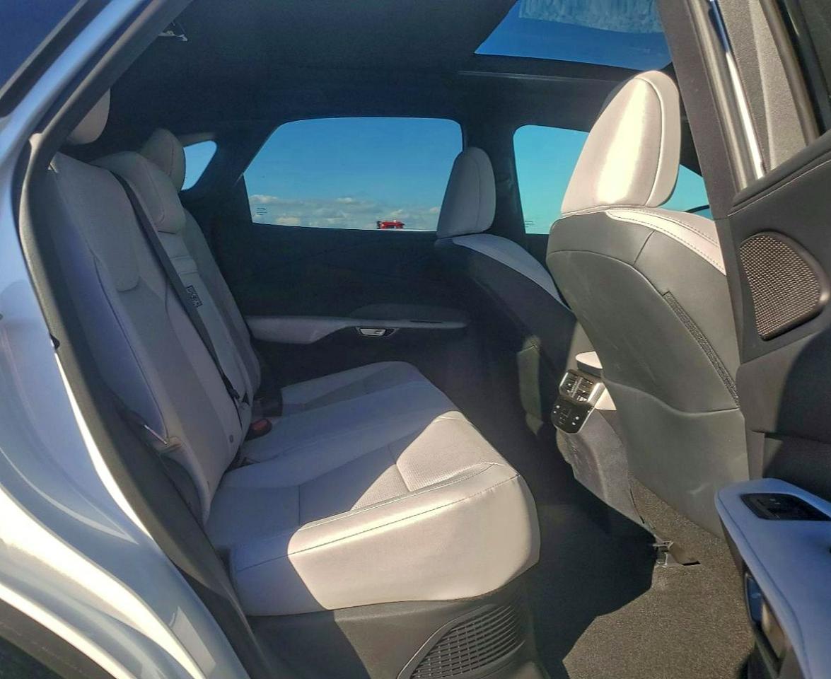 2026 LEXUS RX 350H BASE photo 10