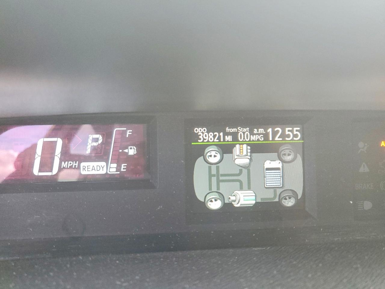 2016 TOYOTA PRIUS C photo 9
