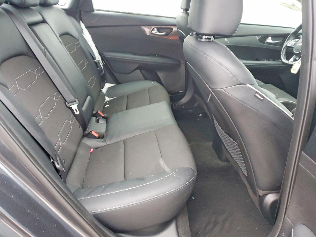 2023 KIA FORTE GT LINE photo 10