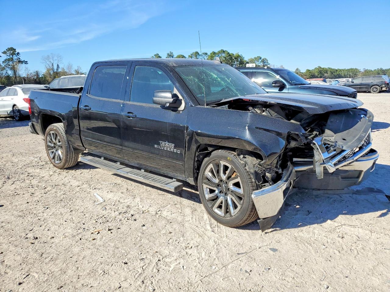 2015 CHEVROLET SILVERADO C1500 LT photo 4
