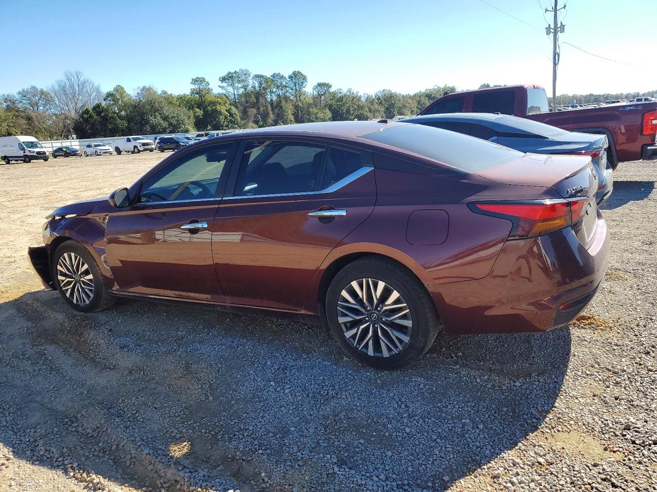 2024 NISSAN ALTIMA SV photo 2