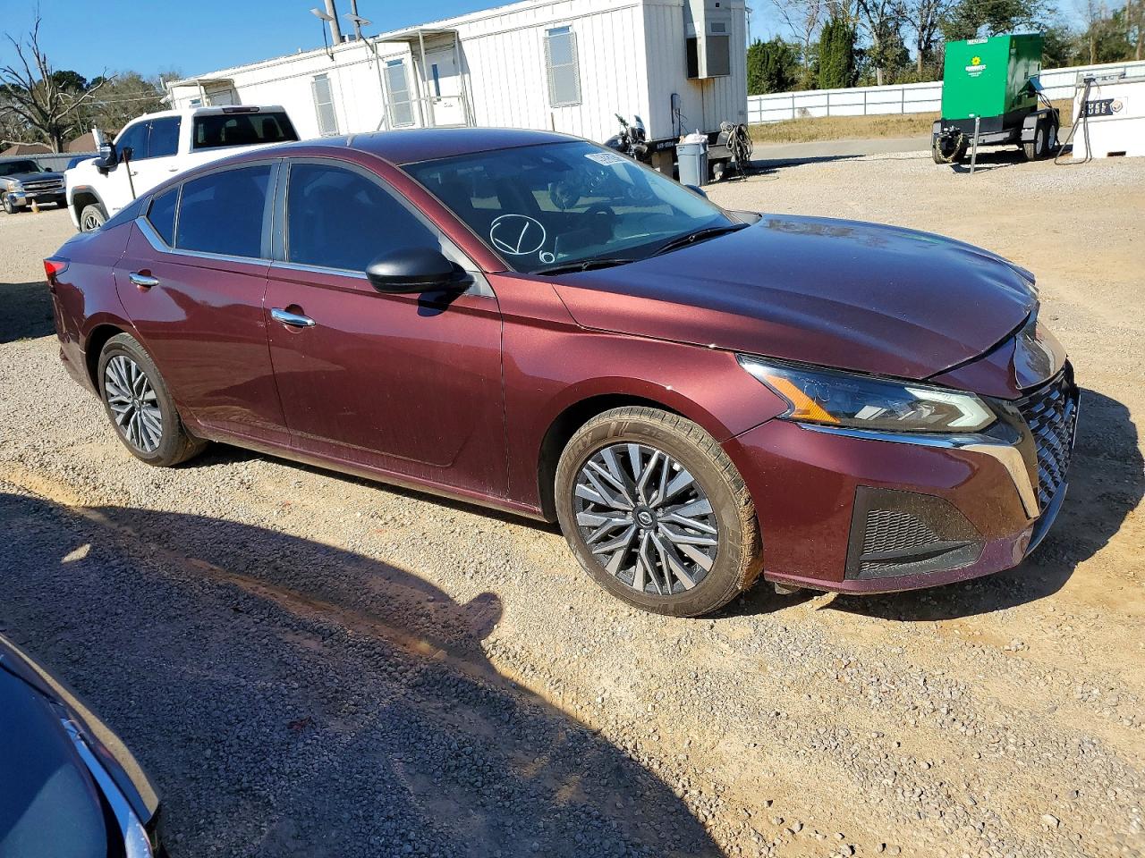 2024 NISSAN ALTIMA SV photo 4