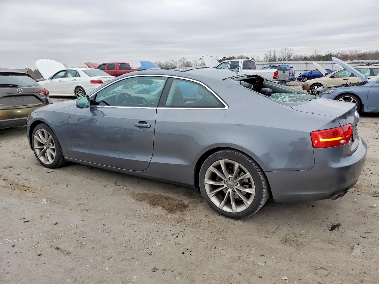 2013 AUDI A5 PREMIUM photo 2