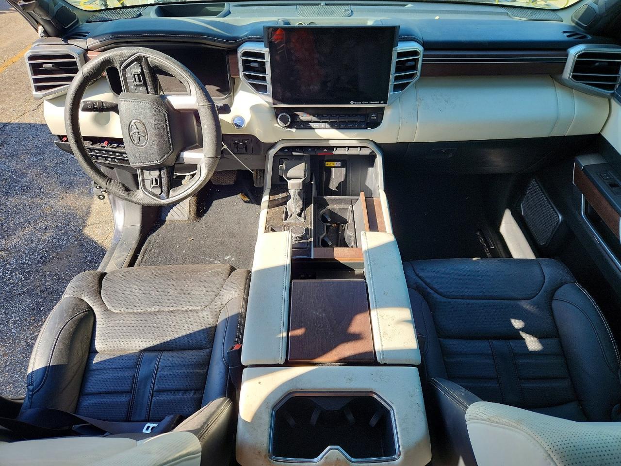2023 TOYOTA SEQUOIA SR5 photo 8