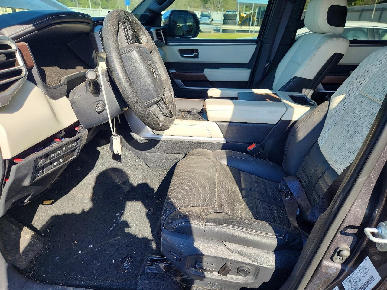 2023 TOYOTA SEQUOIA SR5 photo 7