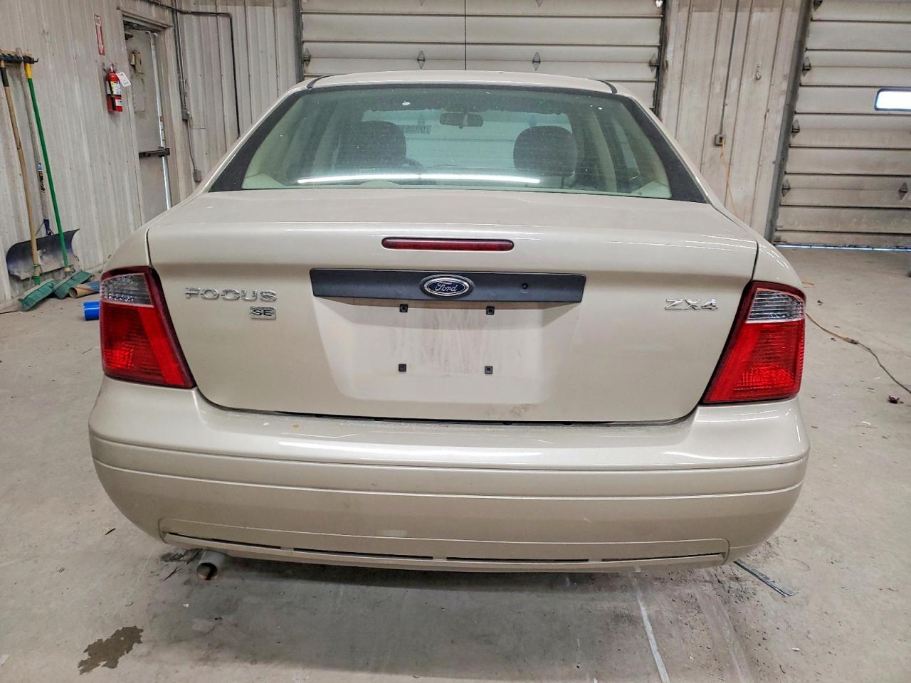 2007 FORD FOCUS ZX4 photo 6