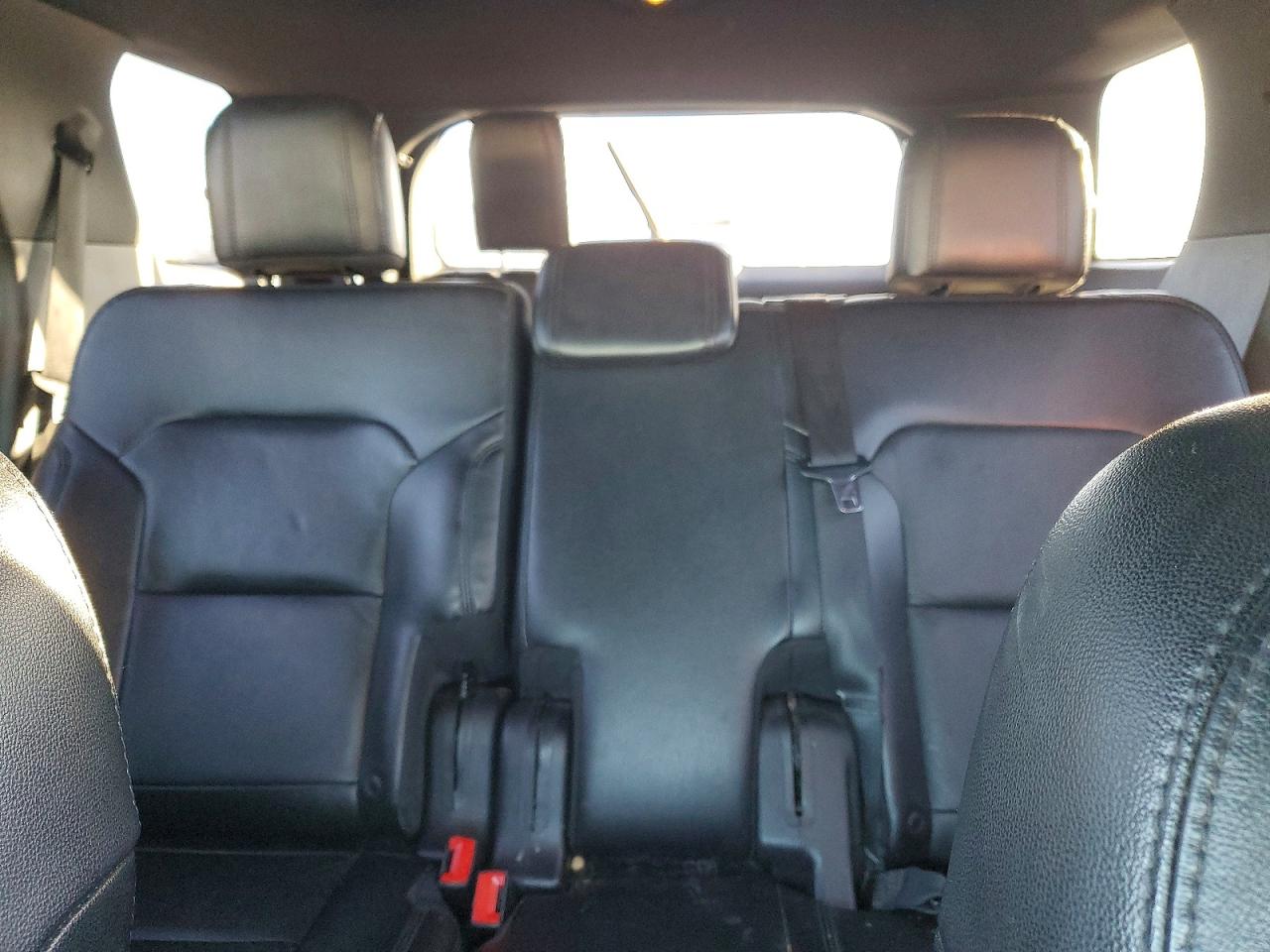 2017 FORD EXPLORER XLT photo 10