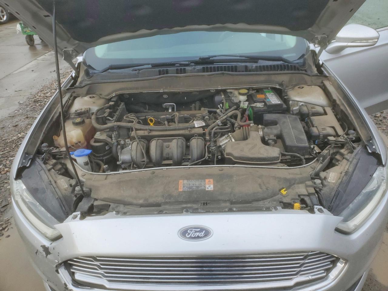2016 FORD FUSION SE photo 11
