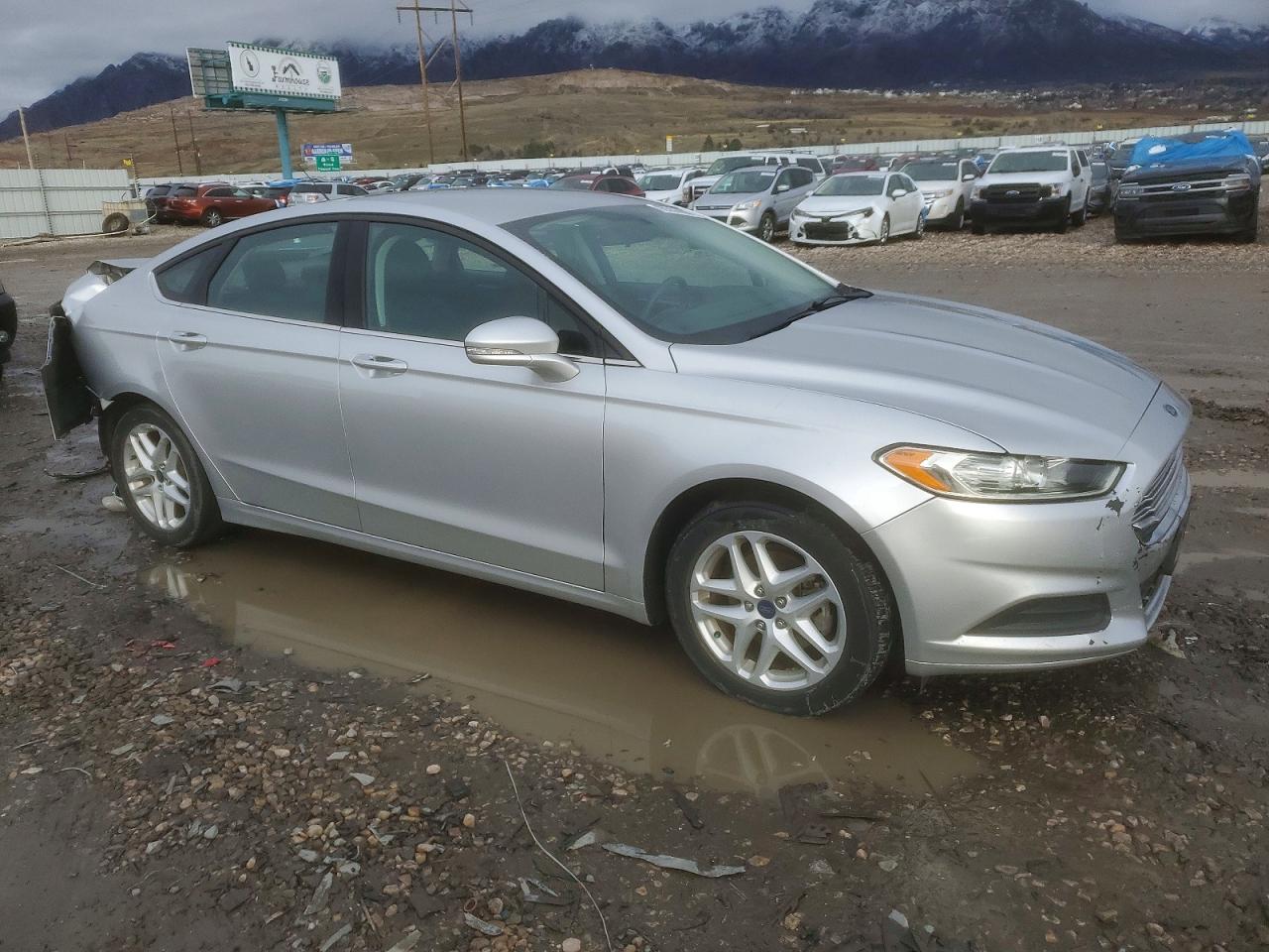 2016 FORD FUSION SE photo 4