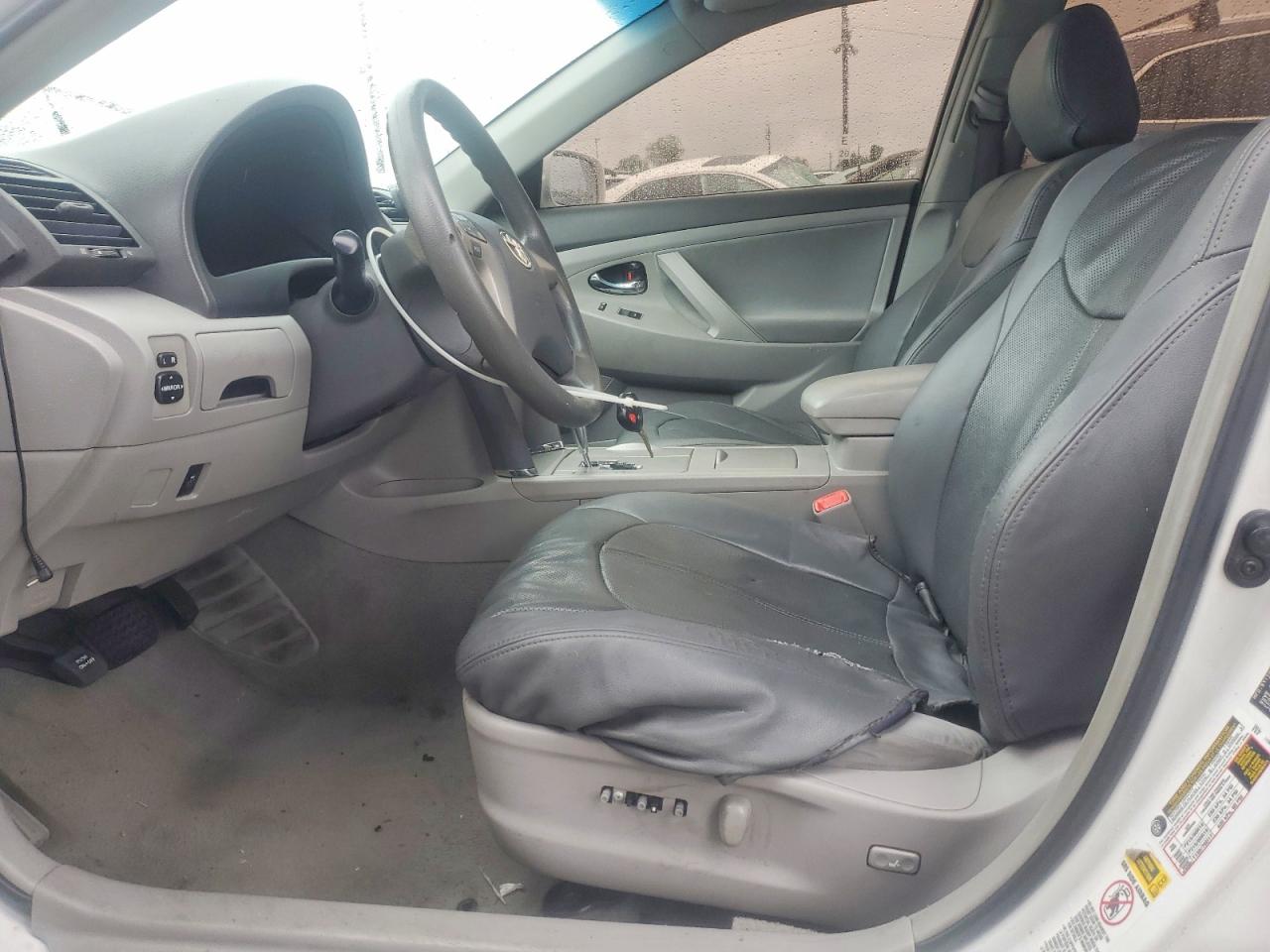 2011 TOYOTA CAMRY BASE photo 7