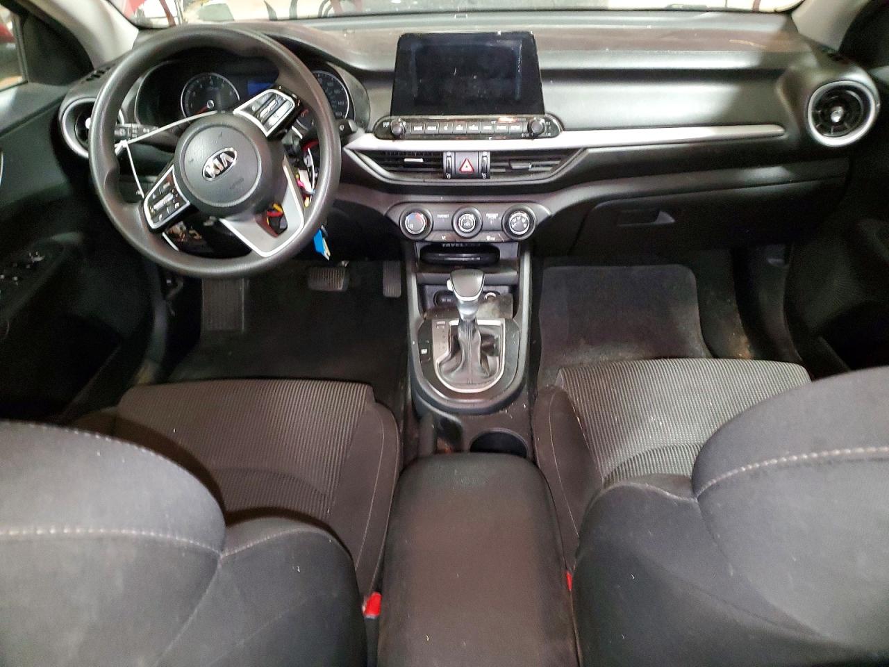 2020 KIA FORTE FE photo 8