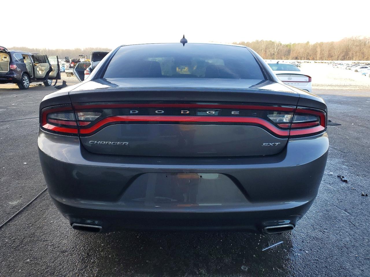 2015 DODGE CHARGER SXT photo 6