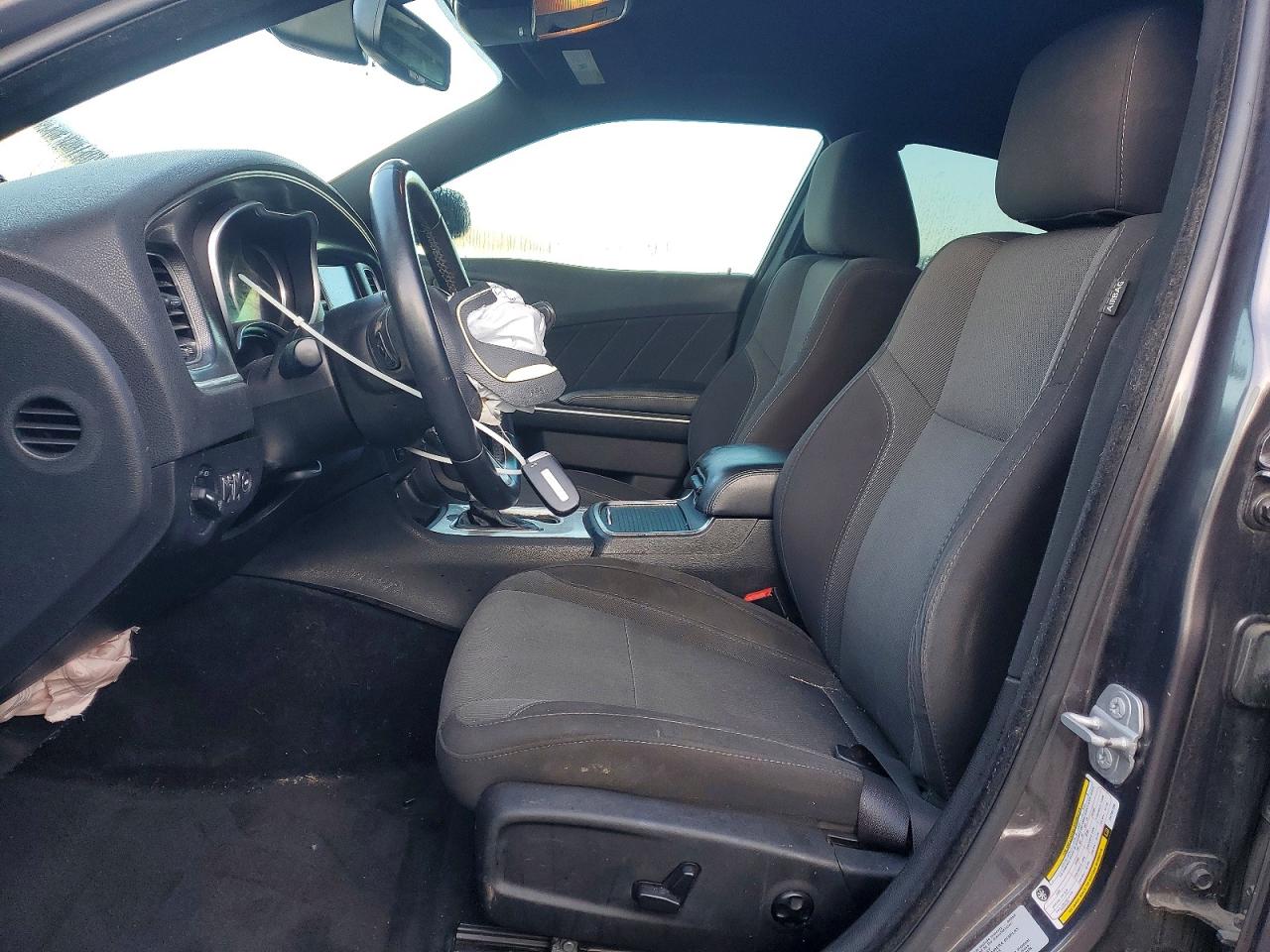 2015 DODGE CHARGER SXT photo 7