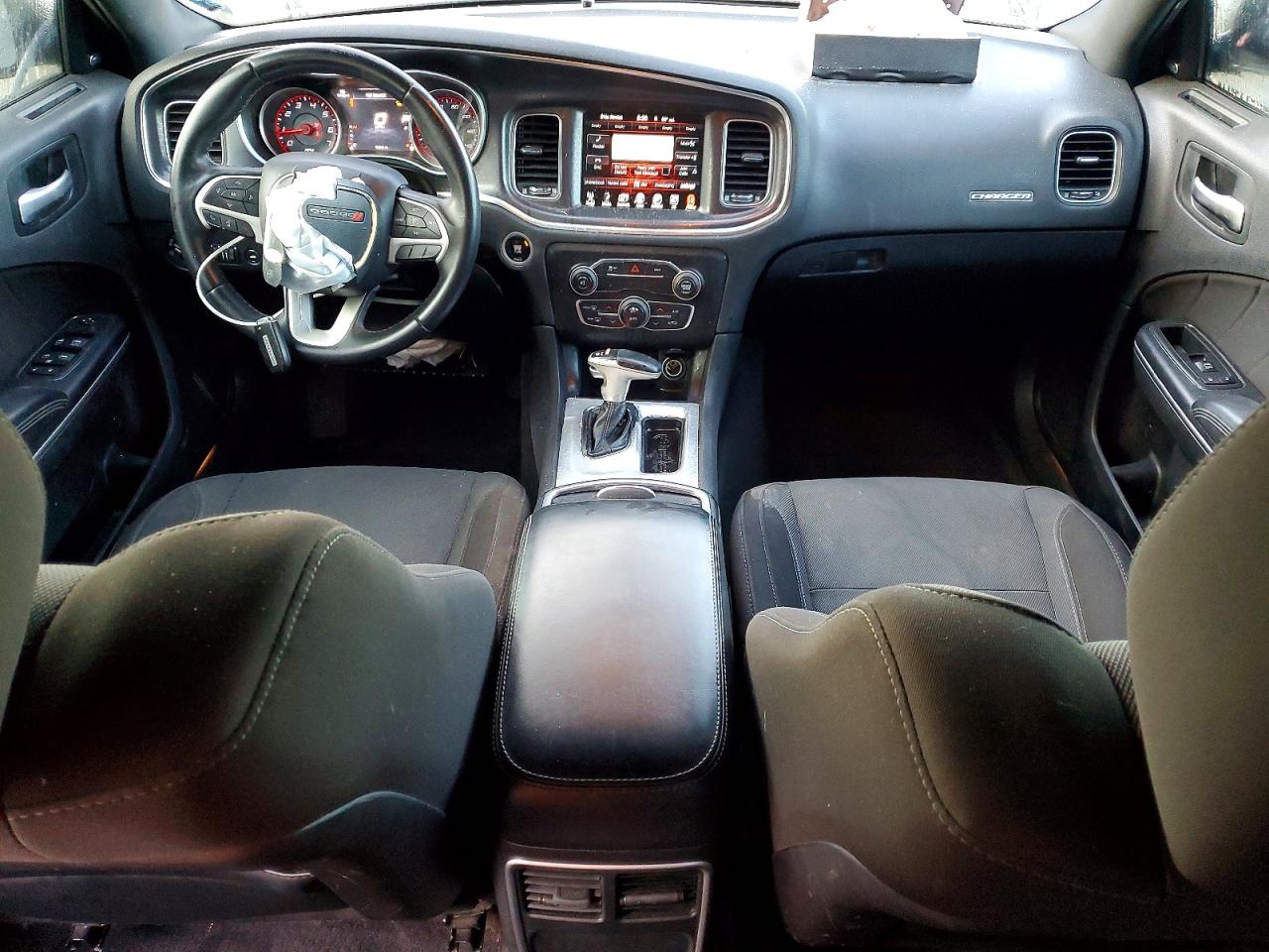 2015 DODGE CHARGER SXT photo 8