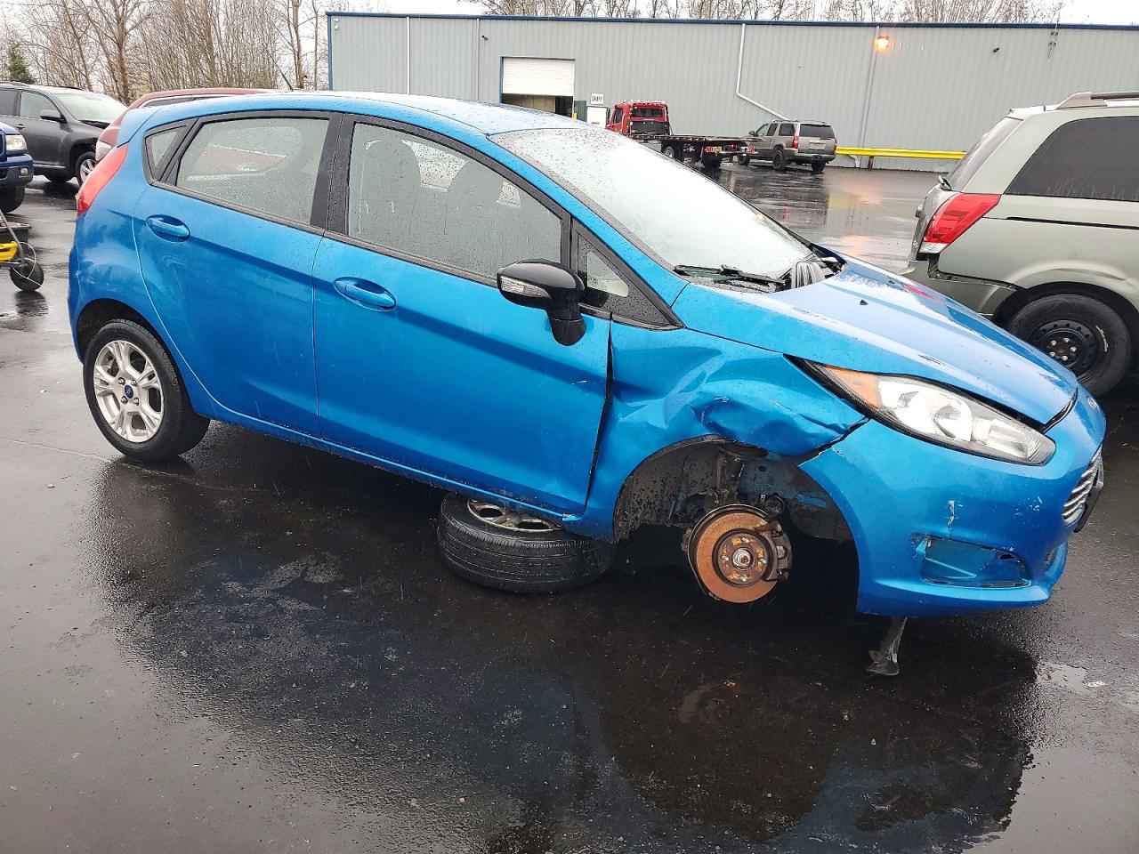 2015 FORD FIESTA SE photo 4