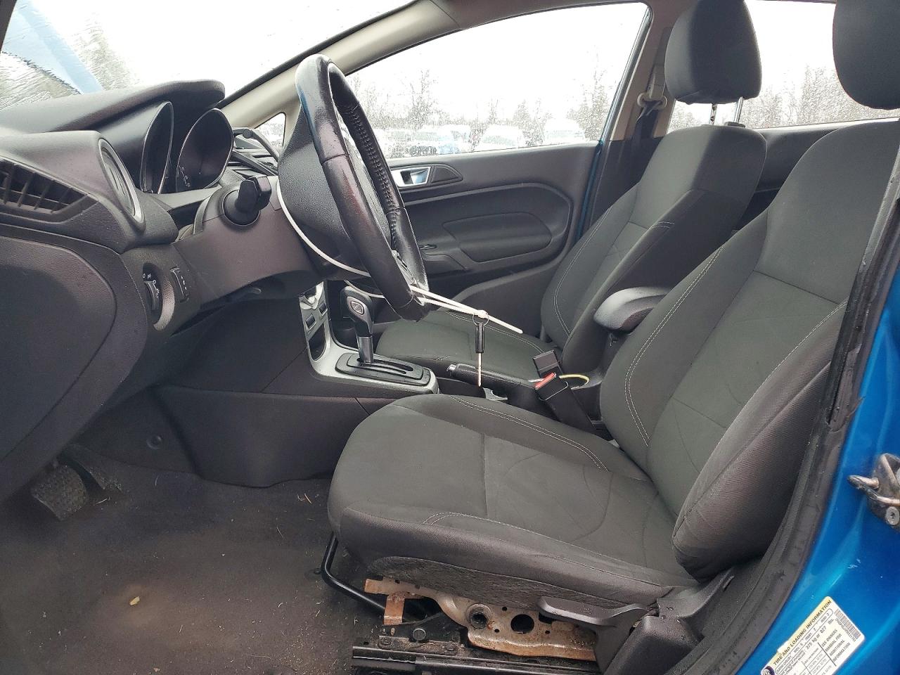 2015 FORD FIESTA SE photo 7