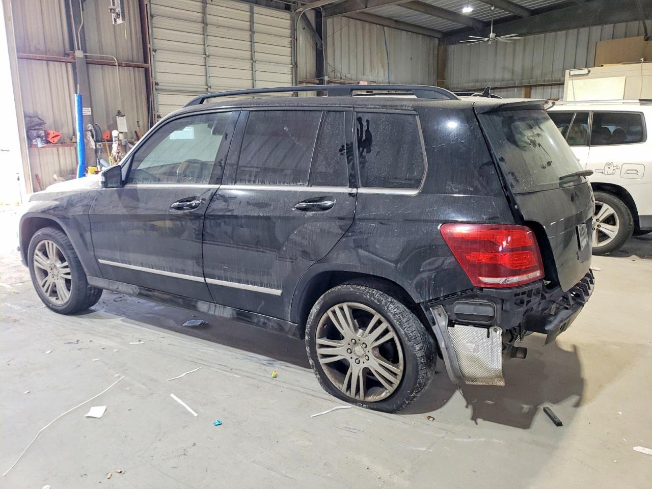 2015 MERCEDES-BENZ GLK 350 photo 2