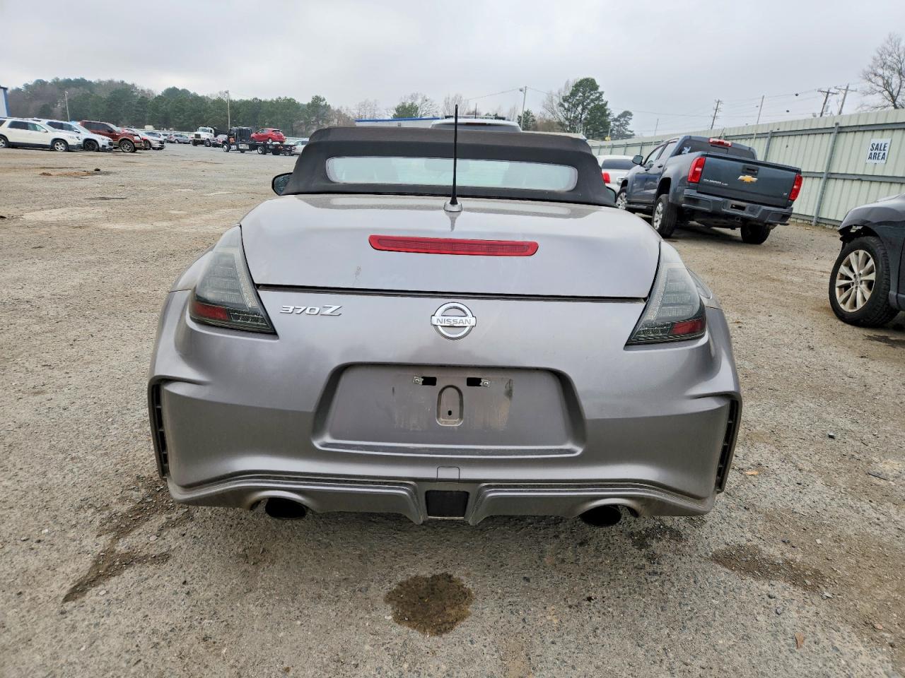 2010 NISSAN 370Z photo 11