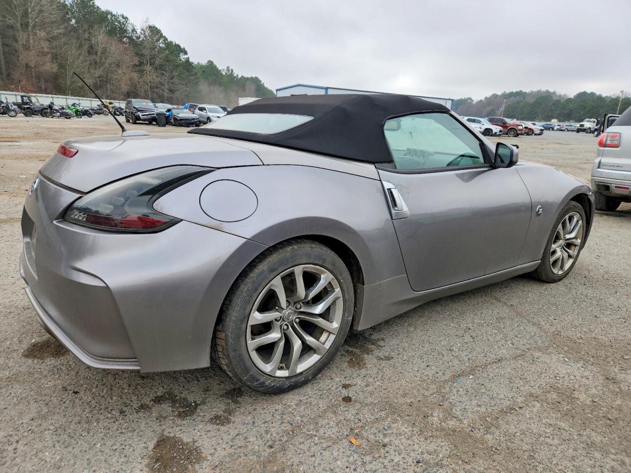 2010 NISSAN 370Z photo 5