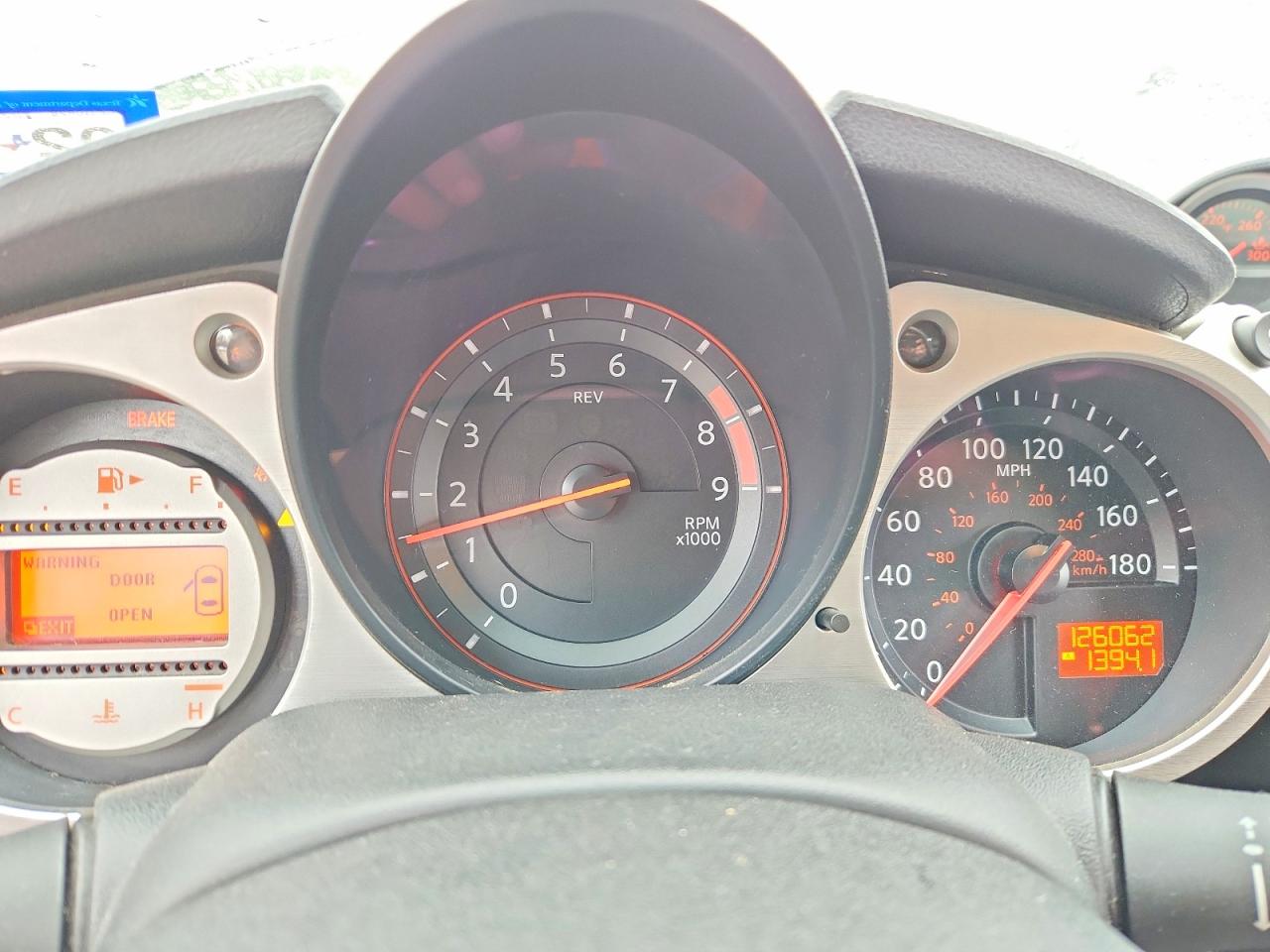 2010 NISSAN 370Z photo 17