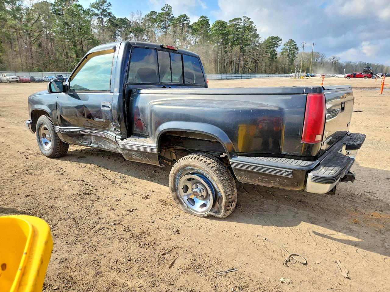 1998 GMC SIERRA C1500 photo 2
