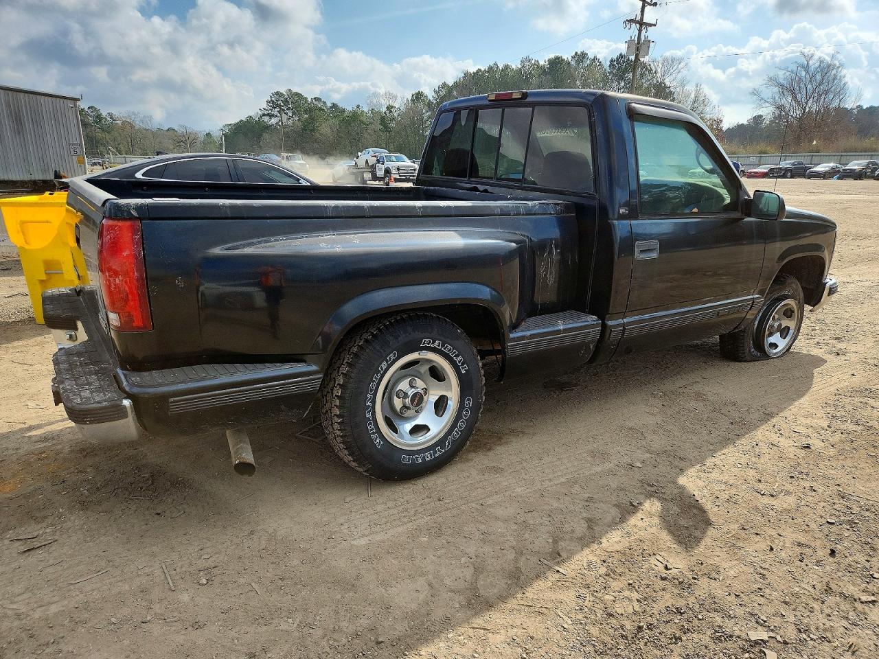 1998 GMC SIERRA C1500 photo 3