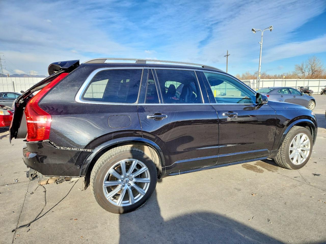2016 VOLVO XC90 T8 photo 3