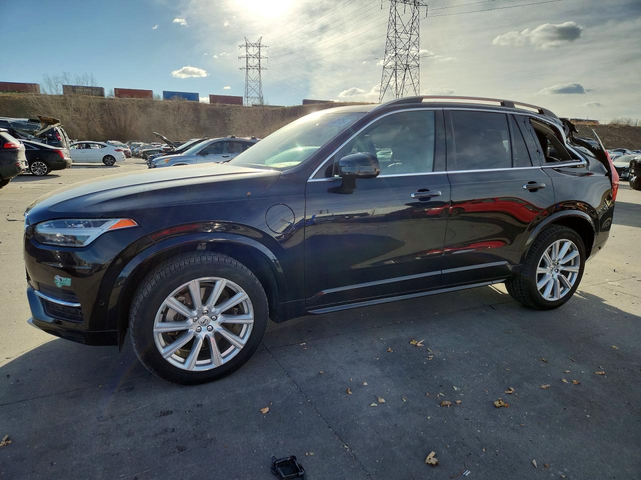 2016 VOLVO XC90