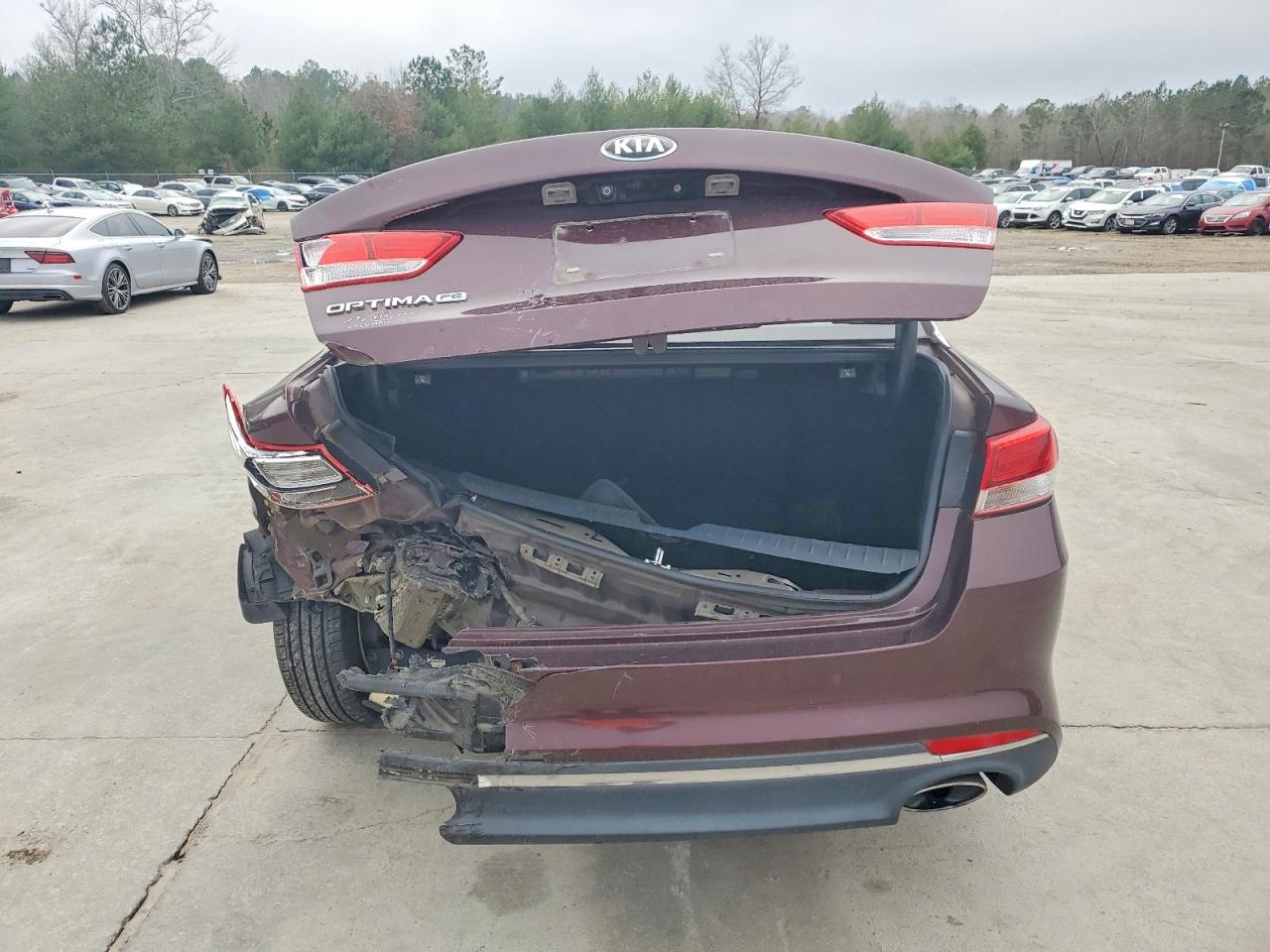 2018 KIA OPTIMA LX photo 6